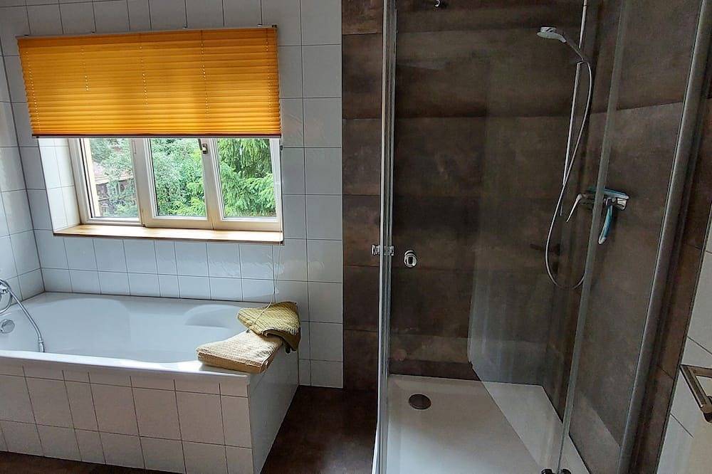 Komfortables Ferienhaus für 1-6 Personen in der Kulturlandschaft Dresdner Elbtal in Laubegast, Dresden