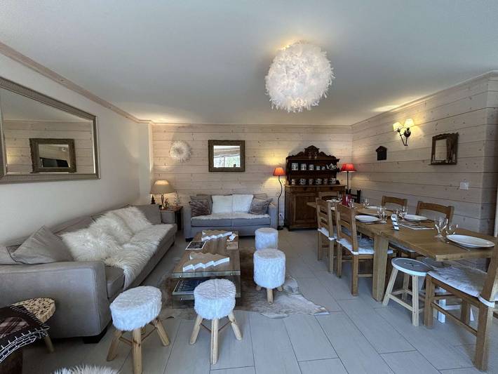 Appartement entier, Appartement spacieux, parking inclus - 8 pers. in Meribel Village, Courchevel