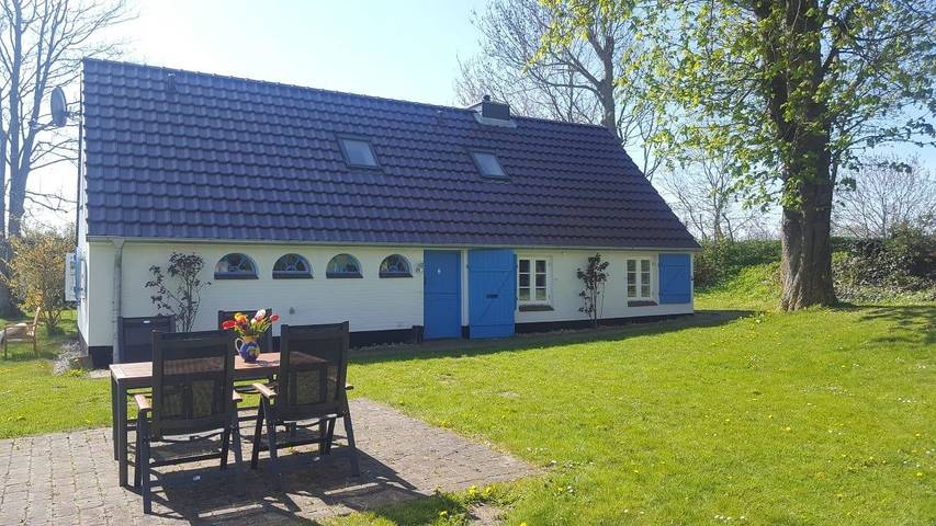 Ferienhaus für 6 Personen, mit Terrasse und Garten in Tetenbüll - 3