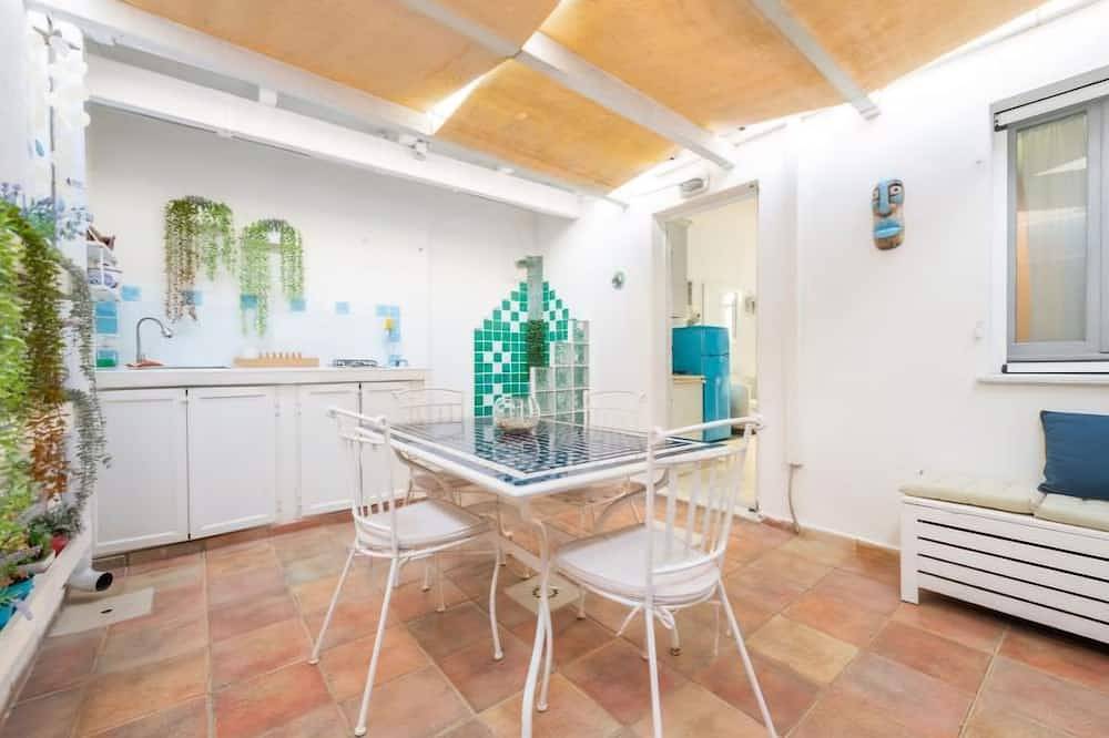 Casa Celeste, relaxation assured... 300 mt from the beach. in Calasetta, Sant'Antioco