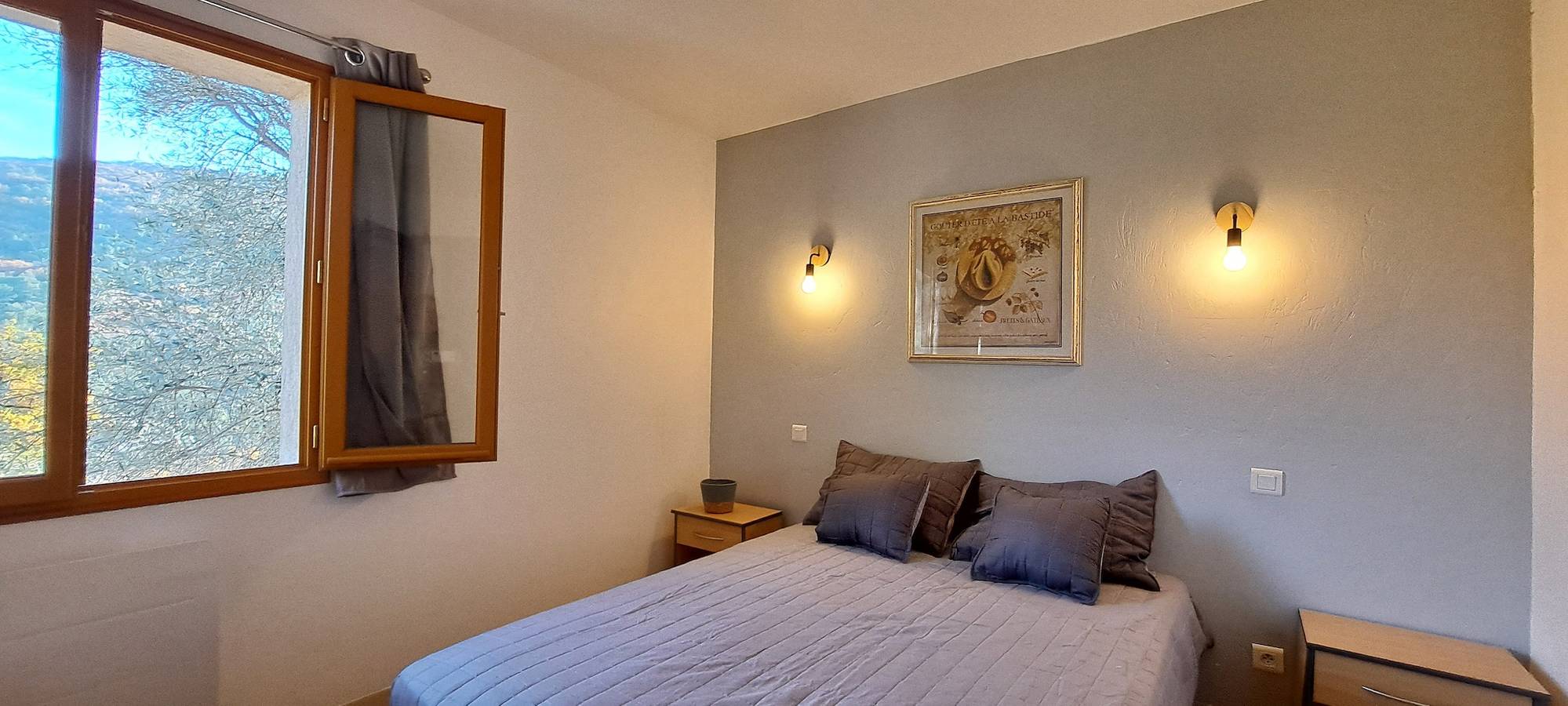 Gemütliches Haus mit Jacuzzi in Le Bar-sur-Loup in Le Bar-sur-Loup, Cannes und Umgebung