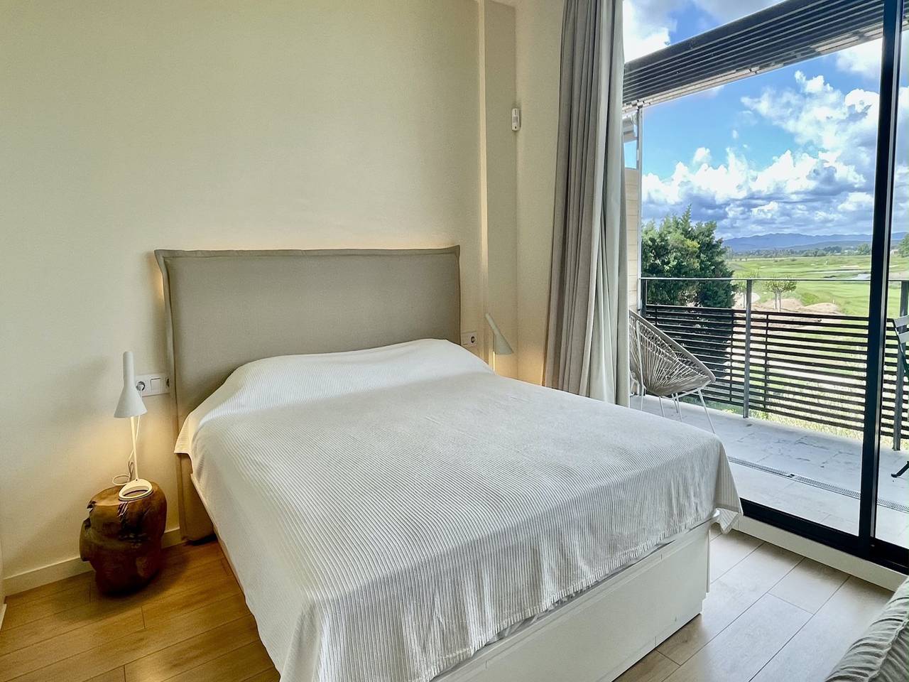 Studio am Golfplatz nahe Sandstrand in Torroella de Montgrí, Costa Brava