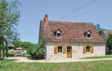 Gîte pour 12 personnes, avec terrasse et piscine, animaux acceptés à Padirac