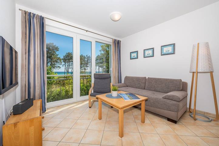 Apartamento entero, Meerblick direkt hinter der Düne in Juliusruh in Strandkörbe, Breege