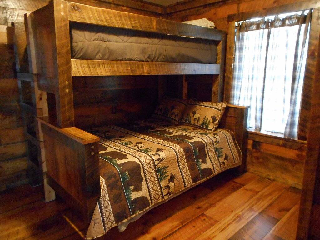 Post and beam cabin with bunk beds in Piscataquis County