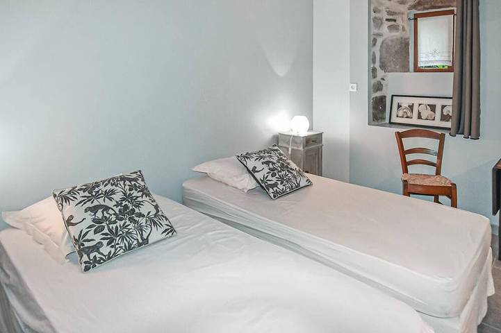 Location de vacances pour 4 personnes, avec jardin, animaux acceptés à Lalevade-d'Ardèche - 2