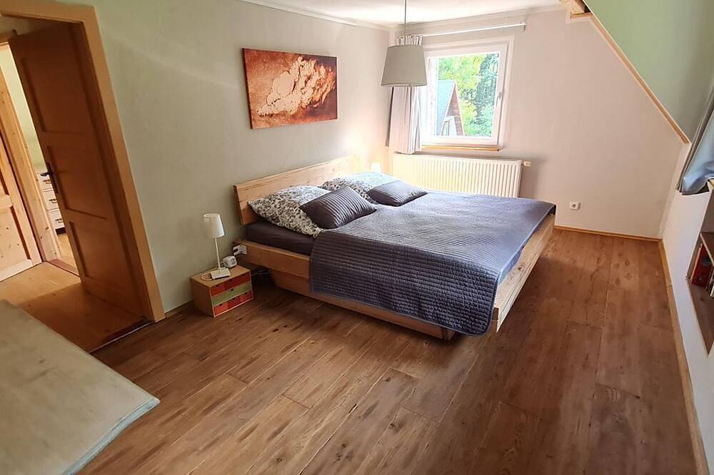 Ferienhaus Waldhäus`l - Ferienhaus, Dusche und Badewanne, 3 Schlafräume in Altenberg, Osterzgebirge