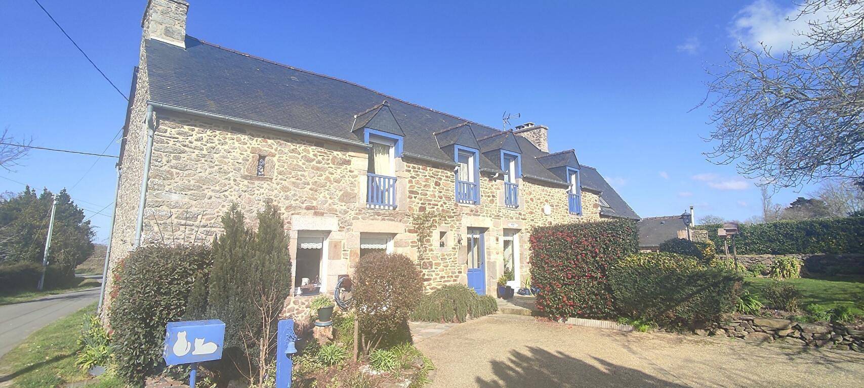 La Ville Es Colins - Unité Familiale Etage in Ploubalay, Région de Dinan