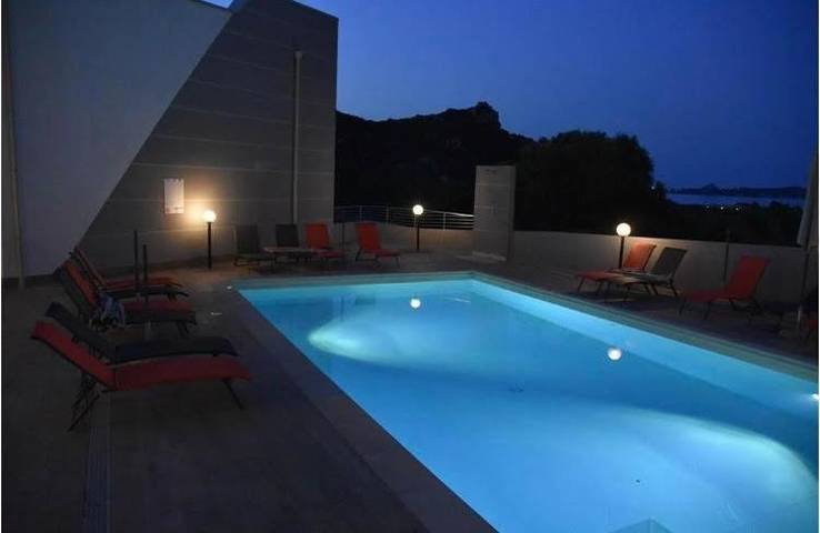 Location de vacances pour 4 personnes, avec piscine ainsi que balcon et vue, adapté aux familles à Cannigione - 4