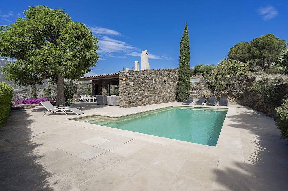 House / Villa - Cadaques in Cadaques, Cap de Creus Natural Park