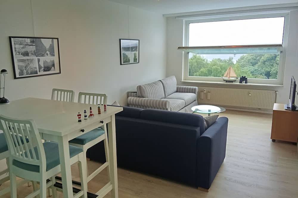 Ganze Wohnung, Seeblick Apartment  direkt neben der Schwimmhalle,  Tierfreundlich in Plön, Plön (Stadt)