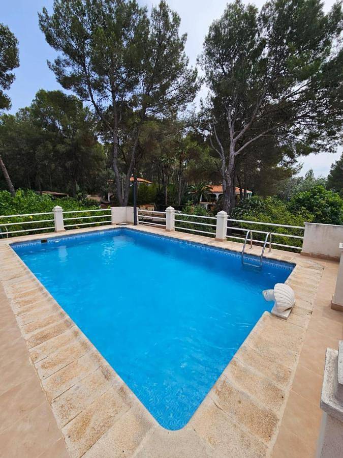 Chalet para 6 personas, con Terraza y Jardín además de Piscina y Vistas en Ribera Alta (Valencia)