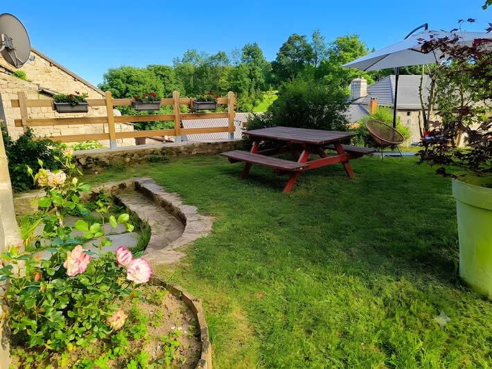 La Ch'tiote Meizou - Gîtes de Mazalibrand, jardin privé et calme in Mazet-Saint-Voy, Mézenc