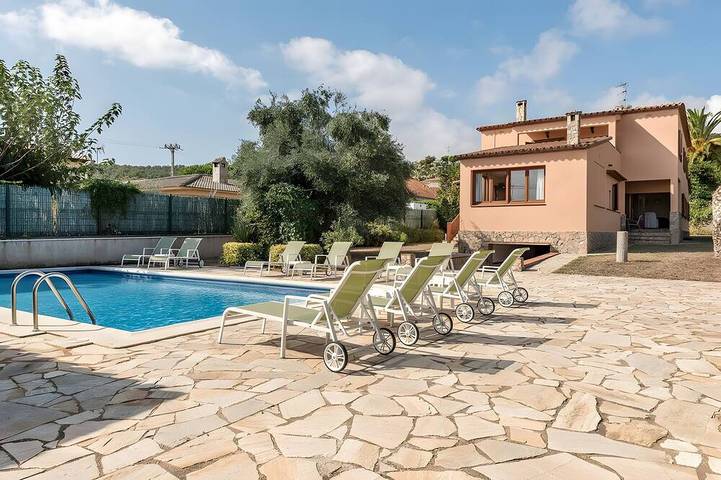 Maison de vacances pour 20 personnes, avec piscine et jardin - 1
