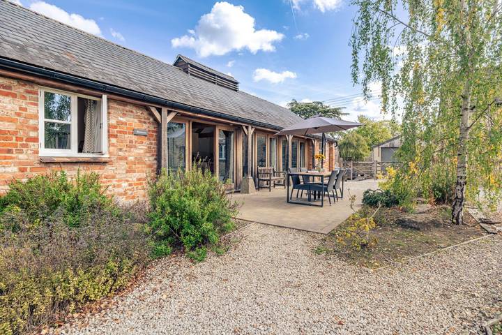 Log cabin for 4 people in Oxfordshire