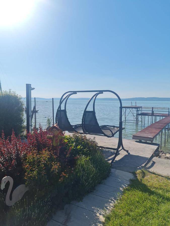 Flamingó Apartman in Balatonszarszo, Plattensee Südufer