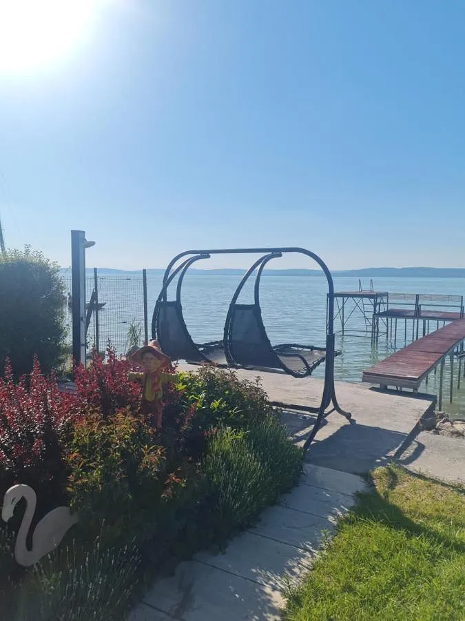Ferienhaus für 7 Personen, mit Garten und Seeblick sowie Ausblick, mit Haustier - 1