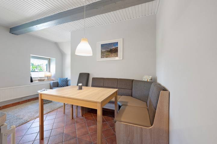 Ganze Wohnung, Ferienwohnung 'Mövennest' mit Gemeinschaftsterrasse, Gemeinschaftsgarten und Wi-Fi in Emmelsbüll-Horsbüll, Nordfriesland