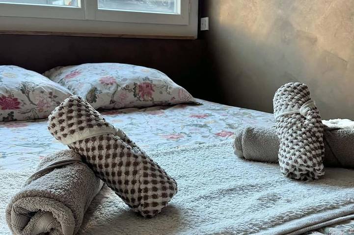Entire apartment, Beautiful, bright 59-square-meter apartment in the heart of Bellevue. in Saint-Étienne, Pilat Regional Nature Park