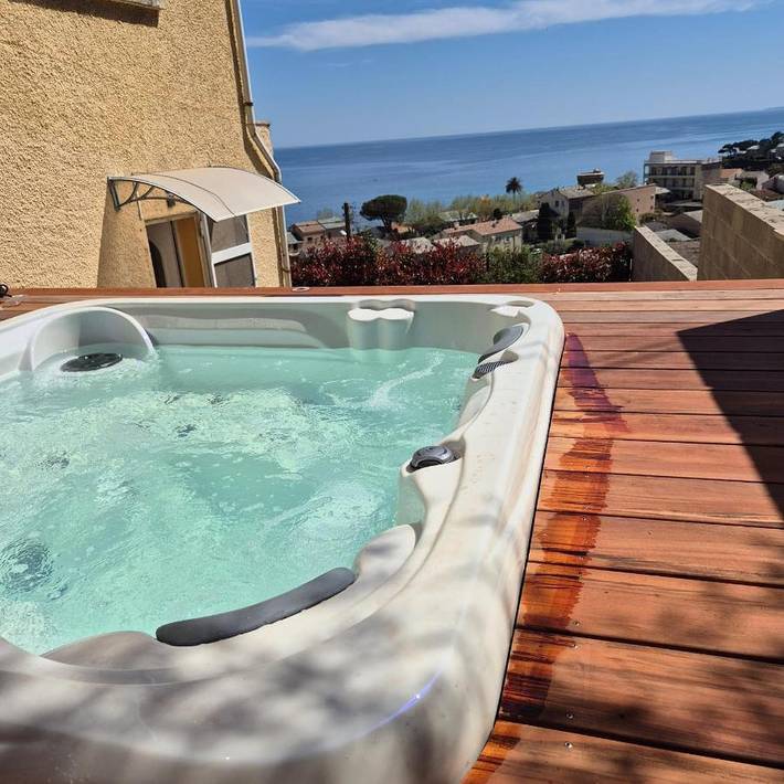 Appartement de vacances pour 4 personnes, avec jardin et jacuzzi