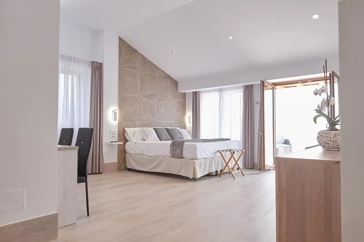 Hotel para 2 personas, con vistas y terraza - 1