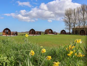 Hut for 4 People in East Riding of Yorkshire, Yorkshire, Photo 2