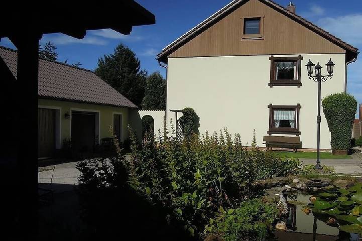 Ganze Wohnung, Moderne 40qm Ferienwohnung mit voll ausgestatteter Küche in Neualbenreuth, Ostbayern