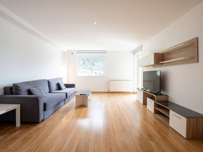 Gîte pour 4 personnes, avec balcon dans Arinsal - 2