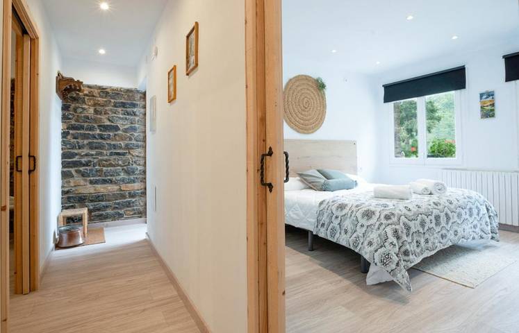 Gîte pour 6 personnes, avec vue et jardin, animaux acceptés à Sort - 4