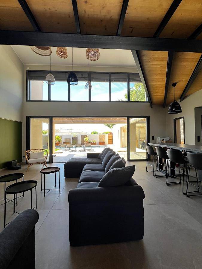 Location de vacances pour 15 personnes, avec jardin ainsi que piscine et jacuzzi à Magalas - 2