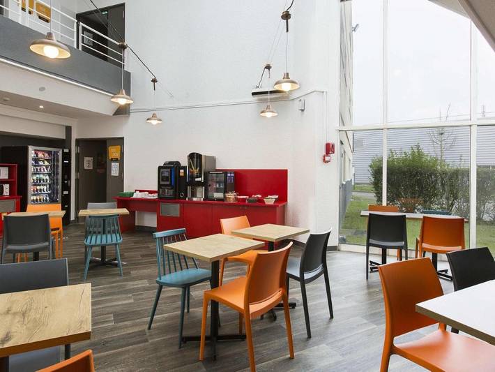 Hôtel pour 3 personnes à Maurepas - 2