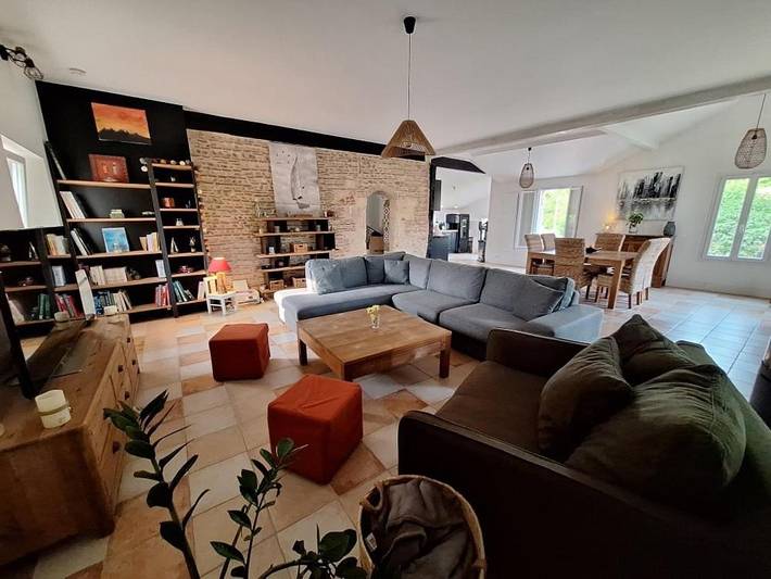Location de vacances pour 6 personnes, avec Terrasse ainsi que Jardin et Vue à Saint-Avit-Saint-Nazaire