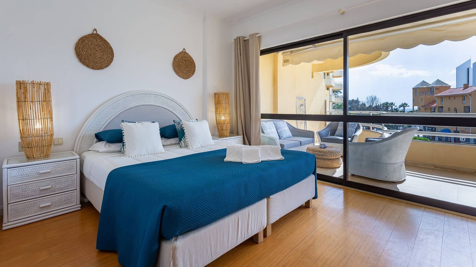 Apartamento entero, 2Bdr W/ Pool - 5min from beach by Lovelystay in Vilamoura, Quarteira