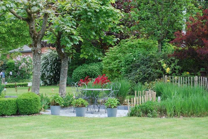 Location de vacances pour 5 personnes, avec piscine ainsi que vue et jardin à Marche-en-Famenne - 4