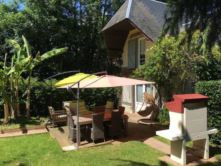 Location de vacances pour 4 personnes, avec jacuzzi et jardin dans Giverville