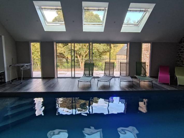 Location de vacances pour 2 personnes, avec jardin ainsi que vue et piscine, adapté aux familles à Ploudalmézeau - 3