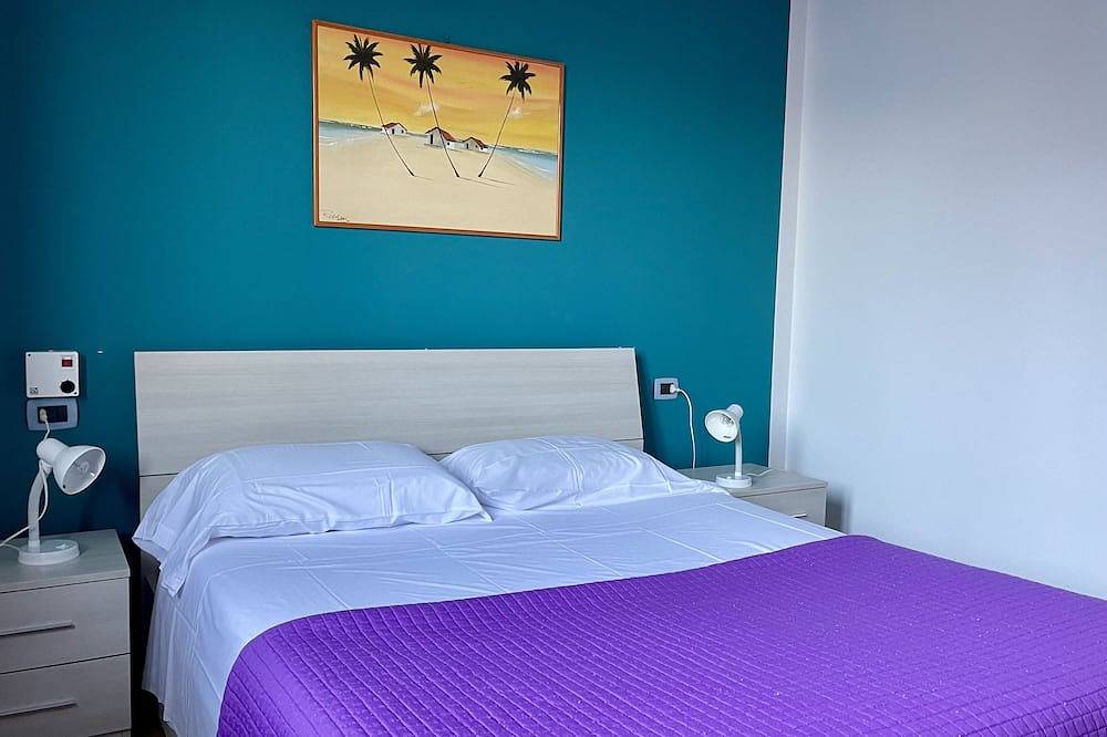 Apartamento entero, Panoramic House With Lake View in Brenzone, Montañas Garda