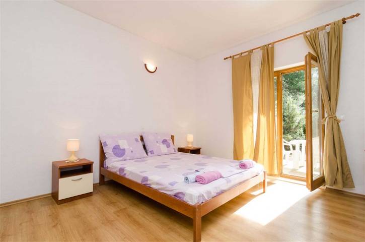 Ferienwohnung für 5 Personen, mit Balkon/Terrasse und Terrasse in Mljet