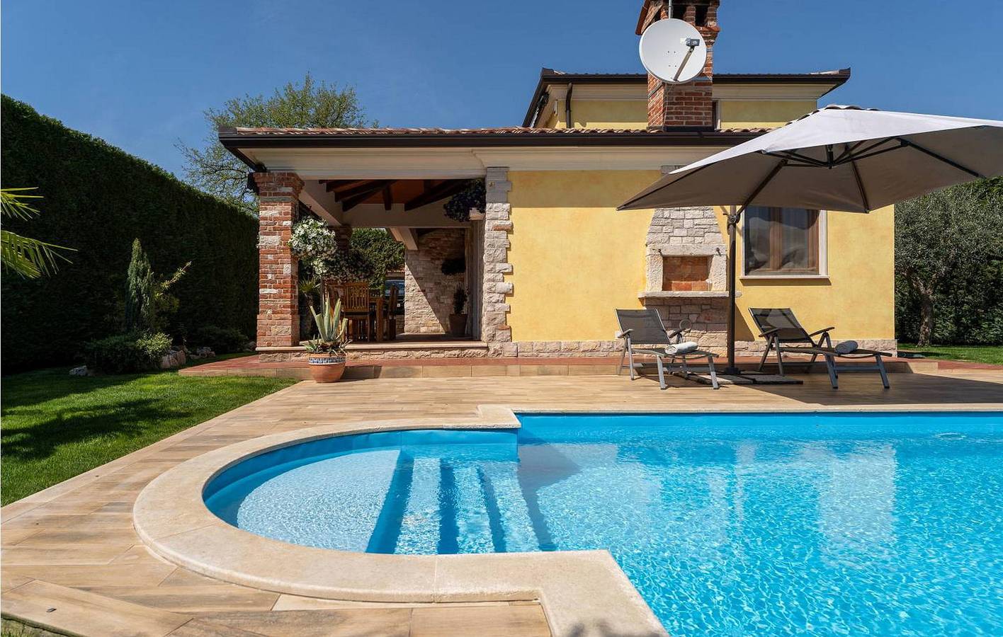 Ferienhaus für 6 Personen mit Sauna in Karigador, Općina Brtonigla