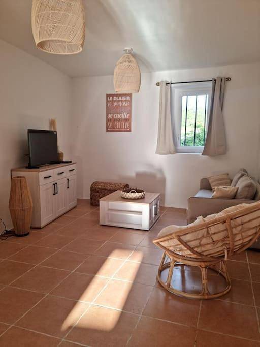 Location de vacances pour 6 personnes, avec jardin à Saint-Laurent-de-Carnols - 4