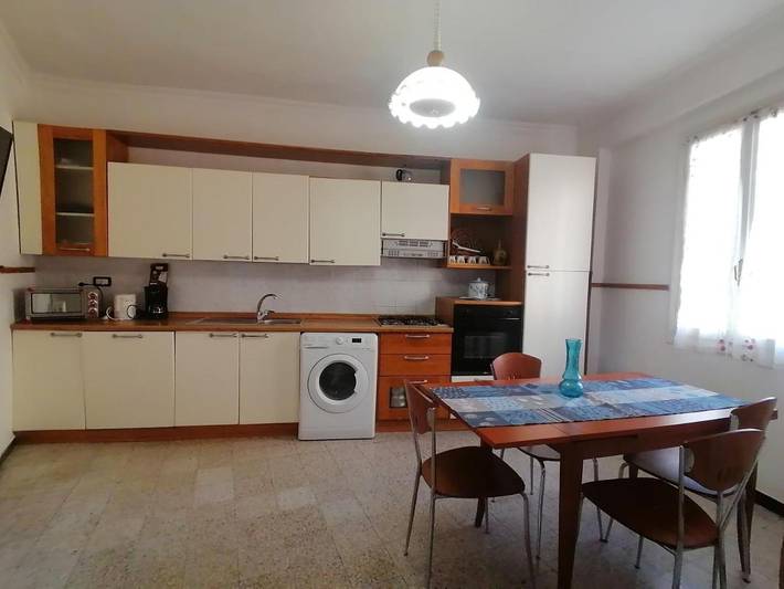 Gîte pour 5 personnes, avec vue et balcon à Camporosso - 3