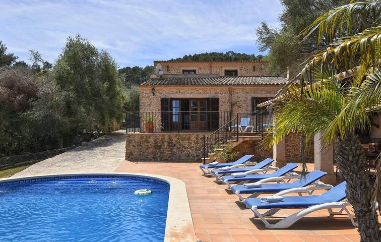 Location de vacances pour 8 personnes, avec jardin à Petra - 2