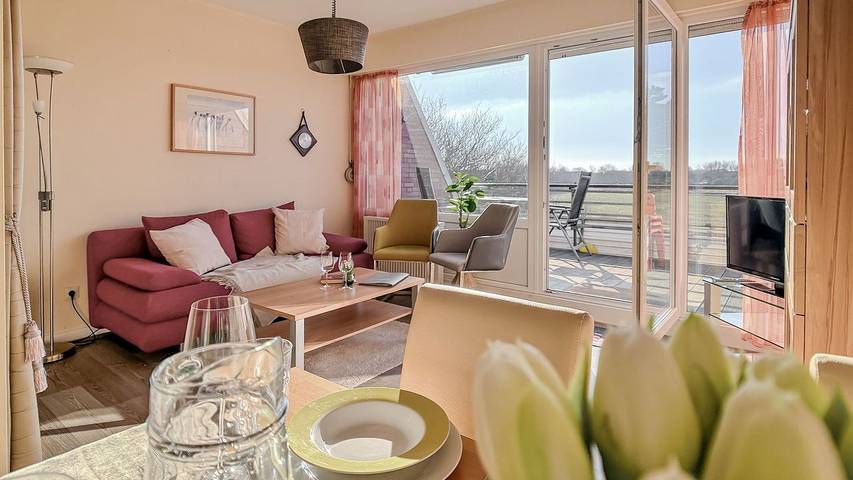 Ferienwohnung für 2 Personen, mit Balkon und Ausblick in Schillig