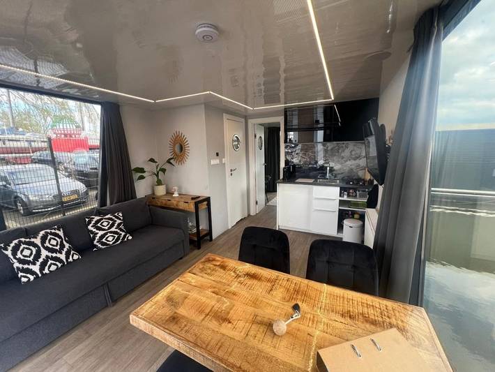 Bateau pour 2 personnes, avec terrasse et vue sur le lac dans Monnickendam - 4