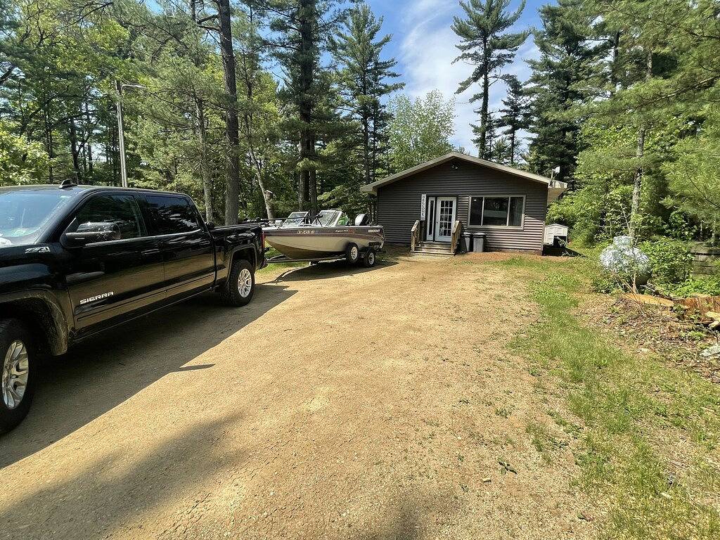Escape to your own cabin with a private dock on the Petenwell Flowage. in Adams County (WI)