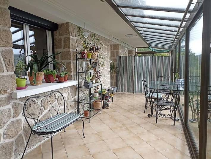 Appartement de vacances pour 3 personnes, avec terrasse ainsi que vue et jardin