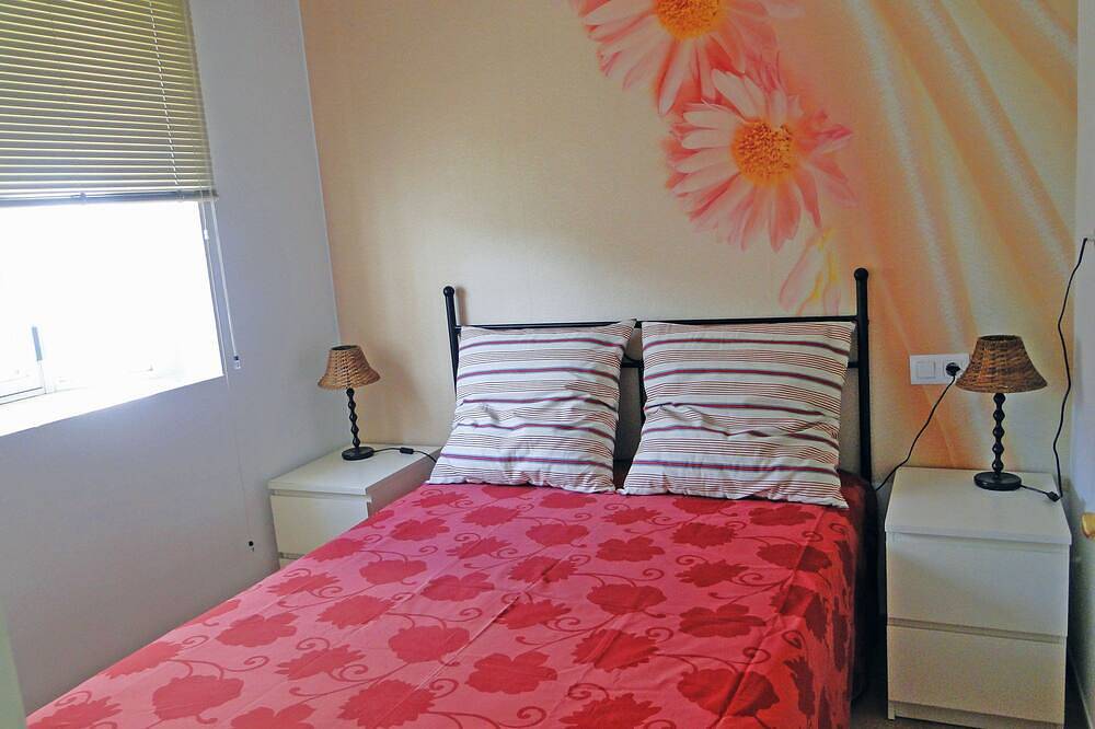 House with terrace of flowers and solarium, near beaches, A/C, wifi, Sat Tv, Bbq in San Juan de los Terreros, Pulpí