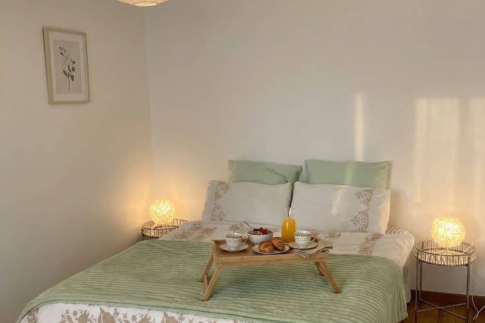 Charming House with Garden near Paris in Saint-Maur-des-Fossés, Val-de-Marne