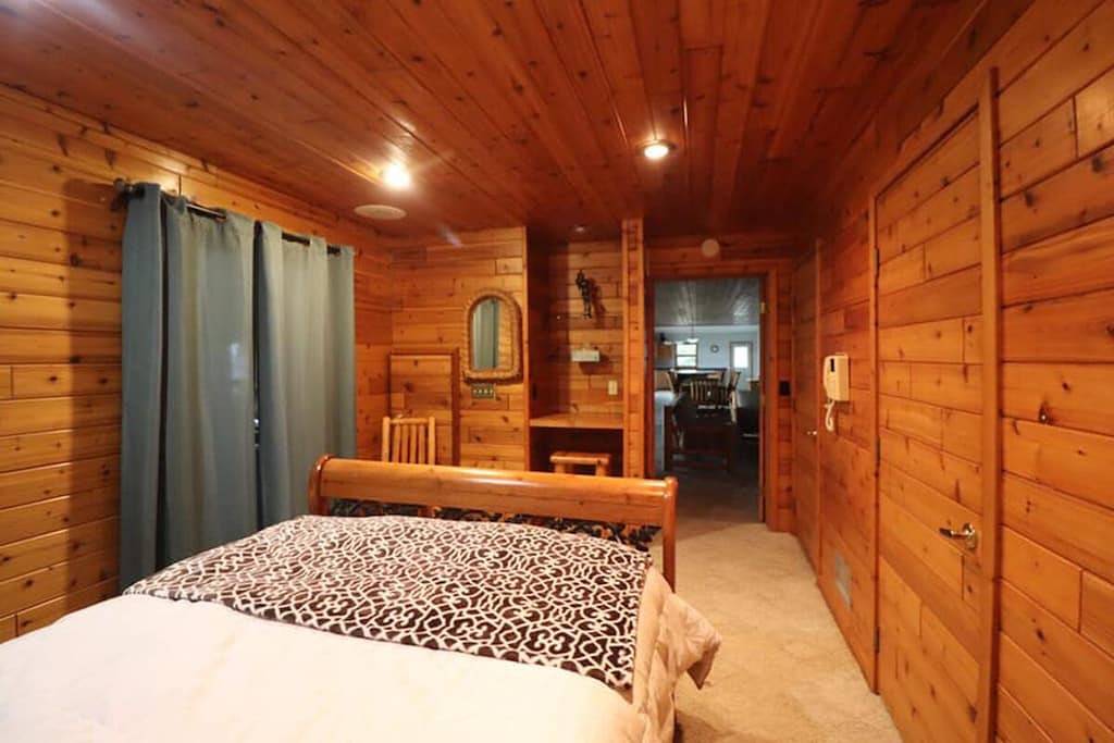 Hubbard Lake Waterfront-Anwesen 4 Schlafzimmer / 4 Badezimmer - 4400 sq ft in Hubbard Lake, Alcona County