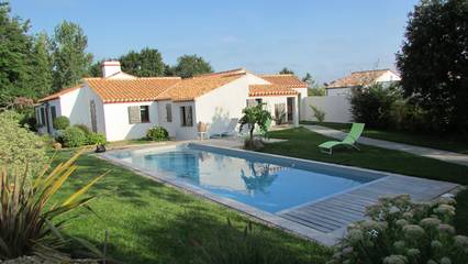 Chambre d’hôte pour 2 personnes, avec jardin et piscine à La Garnache